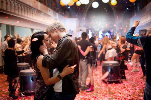 Vũ điệu Romeo & Juliet thế kỷ 21 - 11