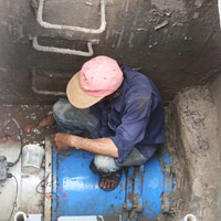Tin tức trong ngày - Đình chỉ 8 “sếp” công ích nhận lương khủng
