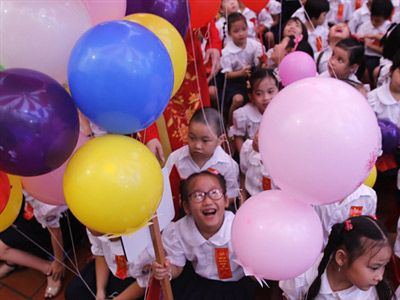 Bộ trưởng GD: Giảm áp lực thi cử cho học sinh - 2