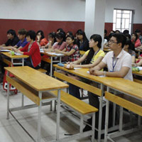 Giáo dục - du học - Lùm xùm ở ĐH Hùng Vương làm "khổ" sinh viên