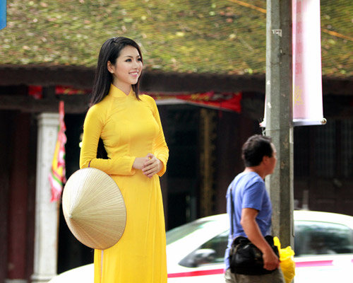 Ngắm suối tóc huyền của Hoa hậu dân tộc - 14