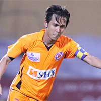 Bóng đá - Minh Phương vô duyên trên chấm 11 mét