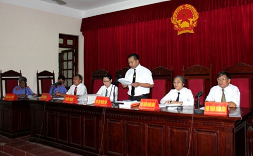 Vụ “Quan tài diễu phố": Bị cáo phản cung - 7