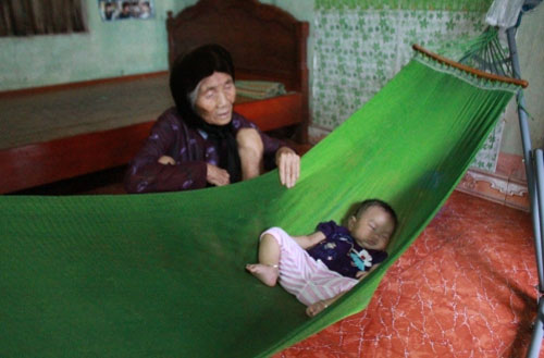 Vụ “Quan tài diễu phố": Bị cáo phản cung - 8