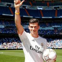 Bóng đá - Đây đã phải mùa Hè điên rồ cuối cùng?