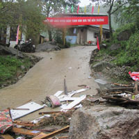 Giáo dục - du học - Dừng mọi hoạt động ngoại khoá trong mùa lũ