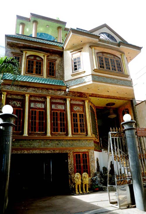 2 quý ông tên Sơn khuấy động showbiz - 2