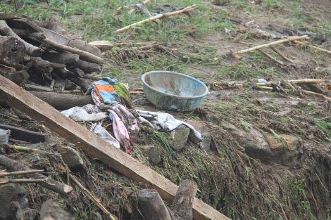 Lũ quét ở Sa pa: Phó Thủ tướng thăm dân bản - 11