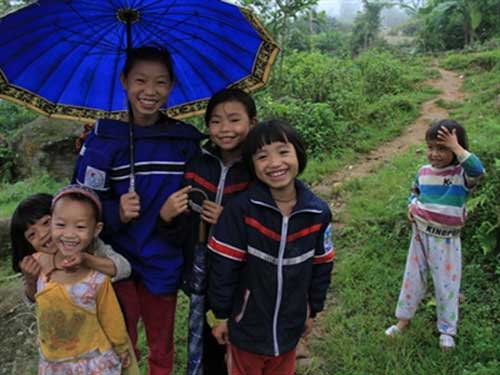 Khai giảng muộn ở Bản Khoang - 4