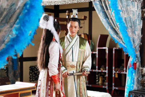 U60 Lưu Hiểu Khánh diễn gái 16 - 17