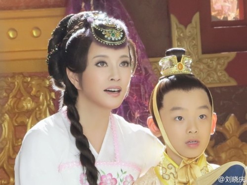 U60 Lưu Hiểu Khánh diễn gái 16 - 4