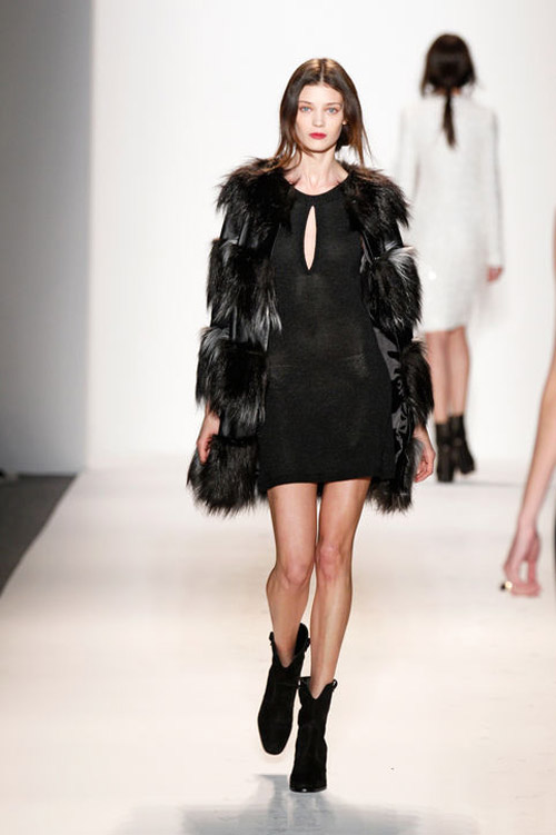 Cẩm nang bỏ túi của cô nàng sành mốt - 1