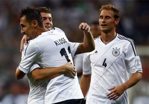 Đảo Faroe - Đức: Chờ Klose tỏa sáng - 2