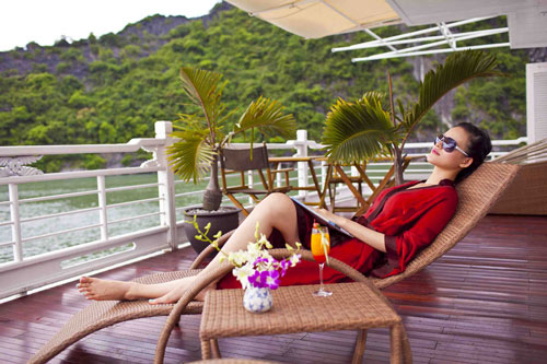Sao Việt "chịu chơi" trên du thuyền - 8