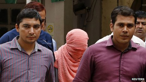 Ấn Độ: Án treo cổ cho băng hiếp dâm nữ sinh? - 1