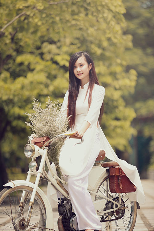 Thiếu nữ mang Thu về trên phố Hà Nội - 10