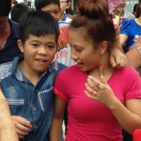 Ca nhạc - MTV - Về nhà, Quang Anh bị vây kín