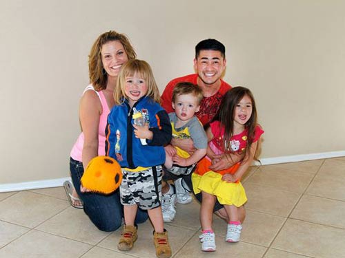 Người đàn ông châu Âu đầu tiên... sinh con - 2