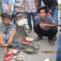 Pháp luật - “Hiệp sĩ” phát hiện 2 tên trộm nhờ đèn đỏ