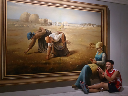 Running man thích thú tạo dáng với tranh 3D - 10