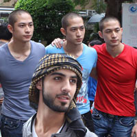 - 4 trai đẹp gây xôn xao