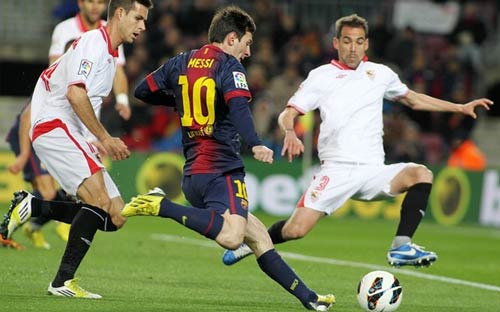 Hiệu suất khủng của Messi: 32 phút,1 bàn - 1