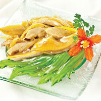 Ẩm thực - Hương nồng nhẹ gà hấp cải bẹ xanh