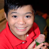 Ca nhạc - MTV - Quang Anh mang đặc sản Thanh Hóa mời cả đội