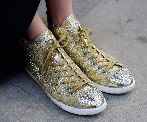 Kim loại tỏa hào quang tại New York FW - 12