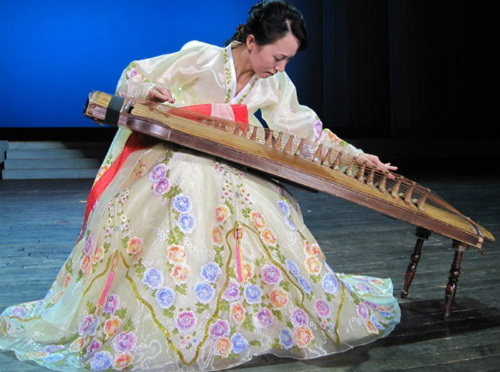 Tiết lộ ít biết về dàn nhạc mỹ nhân Triều Tiên - 15