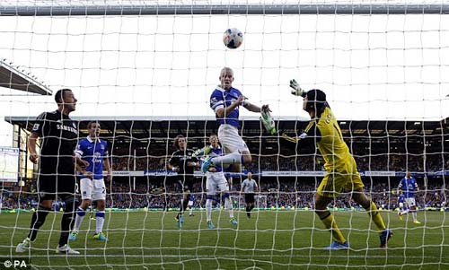 Everton - Chelsea: 1 bàn thắng và 3 điểm - 1