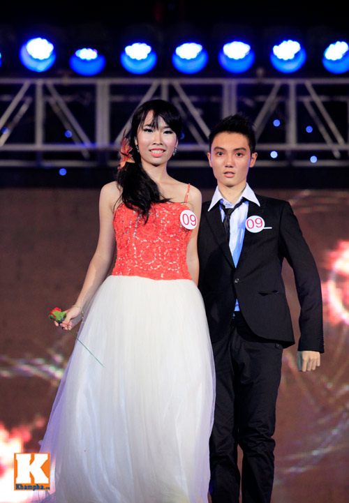 Những cặp đôi hot nhất trường Ams - 7