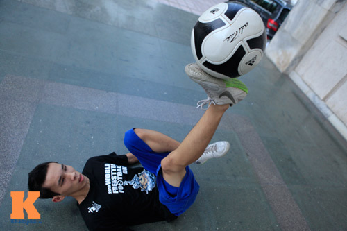 Giới trẻ Hà Nội mê tâng bóng nghệ thuật - 5