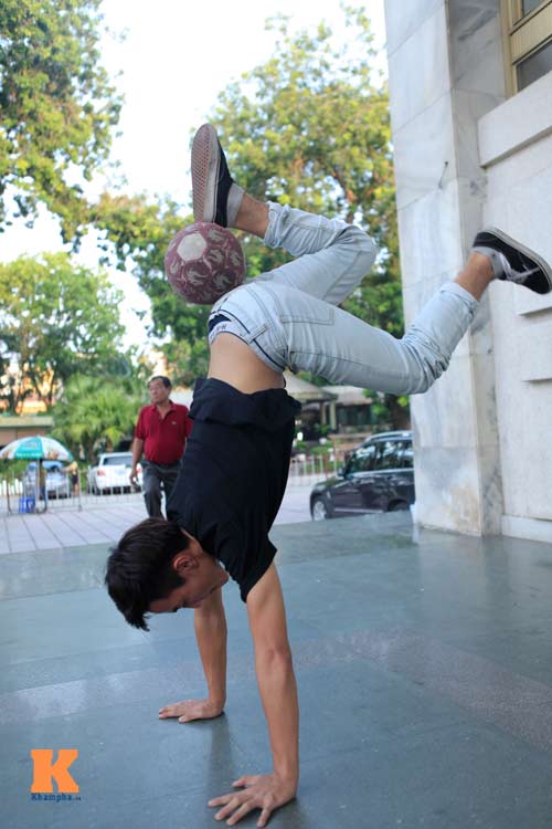 Giới trẻ Hà Nội mê tâng bóng nghệ thuật - 8