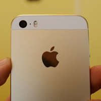 Thời trang Hi-tech - Cận cảnh iPhone 5S màu vàng