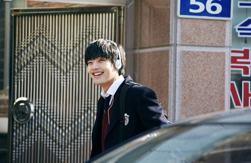 5 tên tội phạm trên màn ảnh Hàn - 3