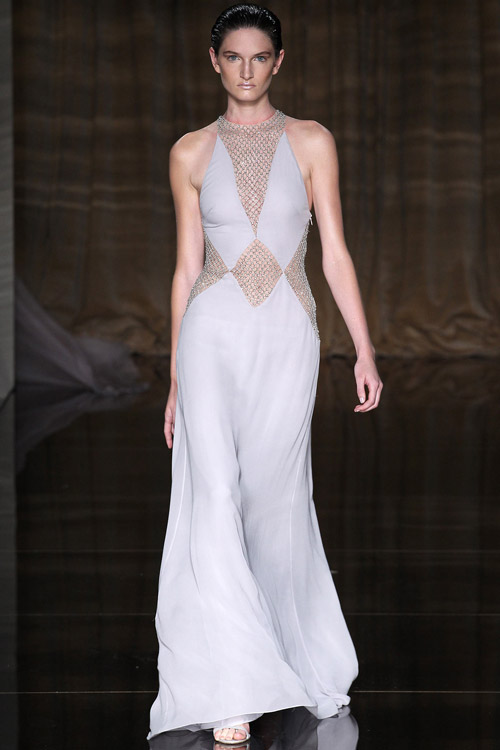 Mốt trong suốt táo bạo phủ kín sàn diễn - 17