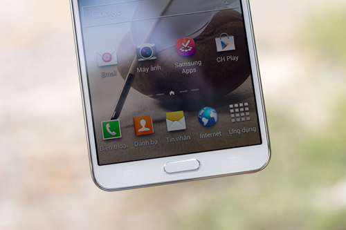 Trên tay "bom tấn" Samsung Galaxy Note 3 - 3