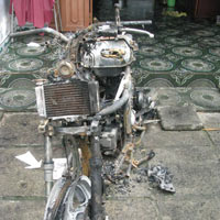 Tin tức trong ngày - Cháy nhà lúc rạng sáng, 2 chị em chết ngạt