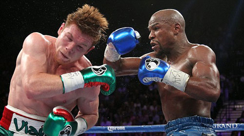 Boxing: Mayweather vẫn bất khả chiến bại - 1