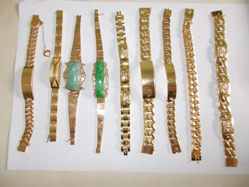 Truy nóng đối tượng dùng đá cướp tiệm vàng - 2