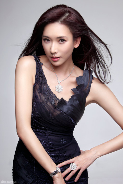 Nhan sắc Hong Kong lại cởi đồ - 11