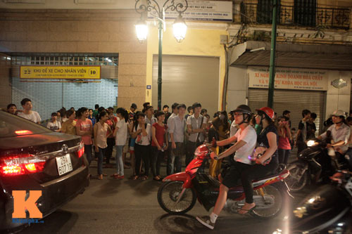 Phố cổ Hà Nội tắc nghẽn đêm hội trăng rằm - 14