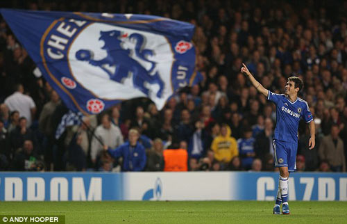 Chelsea sập bẫy: Khoảng tối của Mourinho - 1