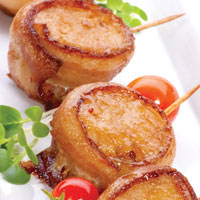 Ẩm thực - Thịt xông khói cuộn nướng xiên