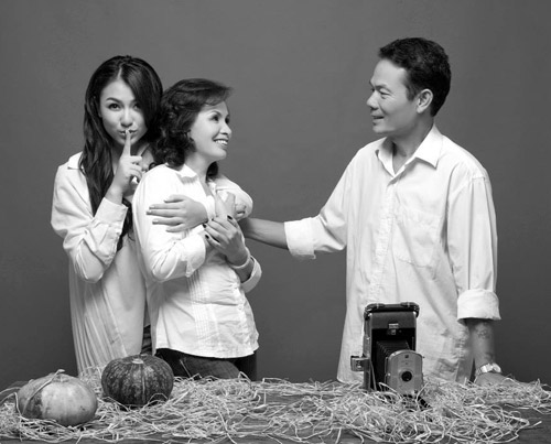 Hồng Quế khoe ảnh gia đình đẹp lung linh - 6