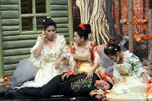 Ngọc Trinh hóa nàng Tiết Canh - 4