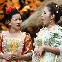  - Ngọc Trinh hóa nàng Tiết Canh