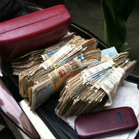 Pháp luật - 2 ngày, sư giả xin được 5 triệu đồng