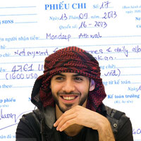 Hậu trường phim - Trai đẹp Omar "vòi" thêm 100 triệu đồng